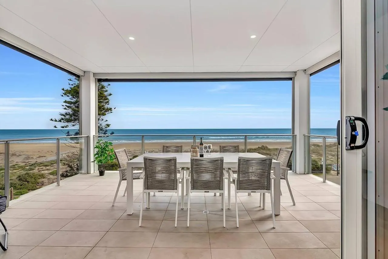 Appartamento 'Sunset Delight' Hamptons-Style Beachfront Living Adelaide